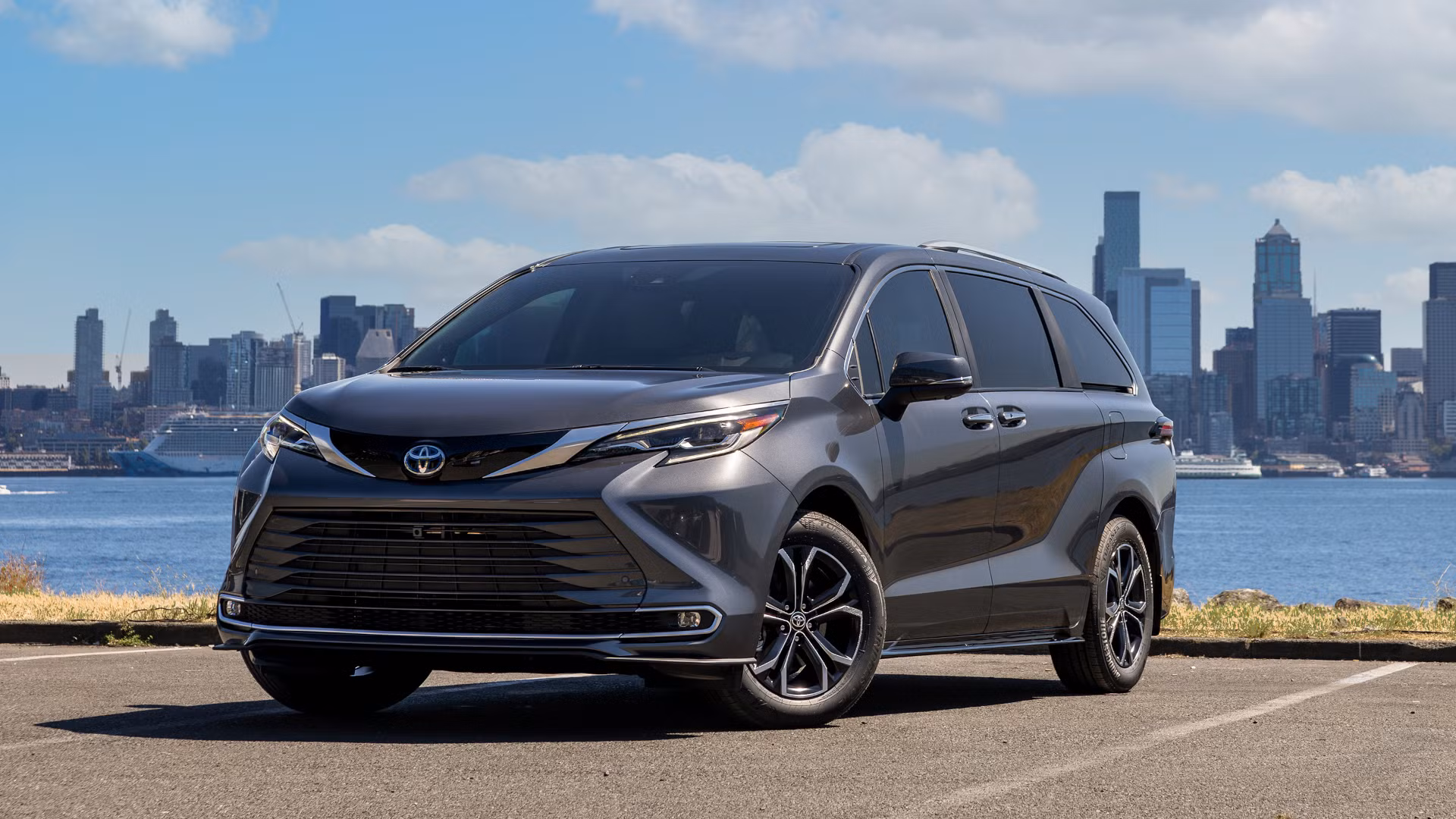 Toyota Sienna passenger van luxury vehicle